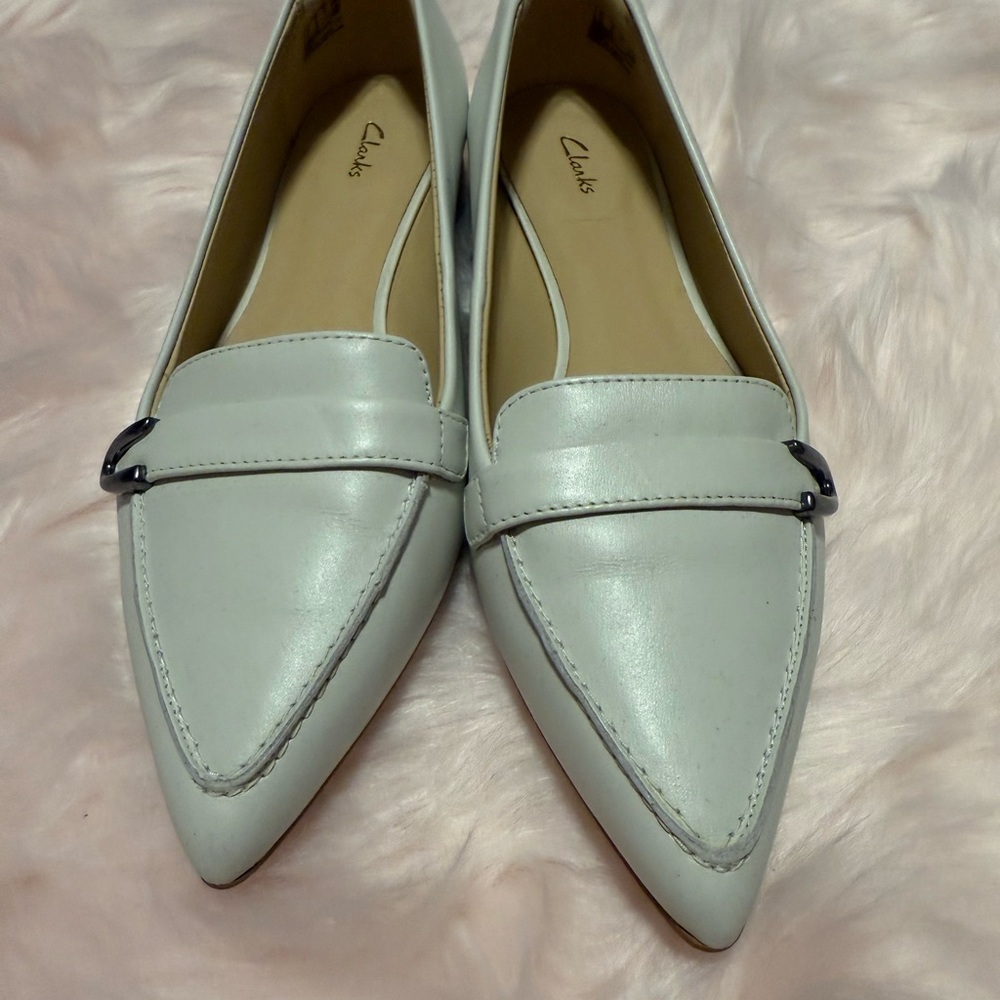 Clarks White Flats Sleek Modern Loafers